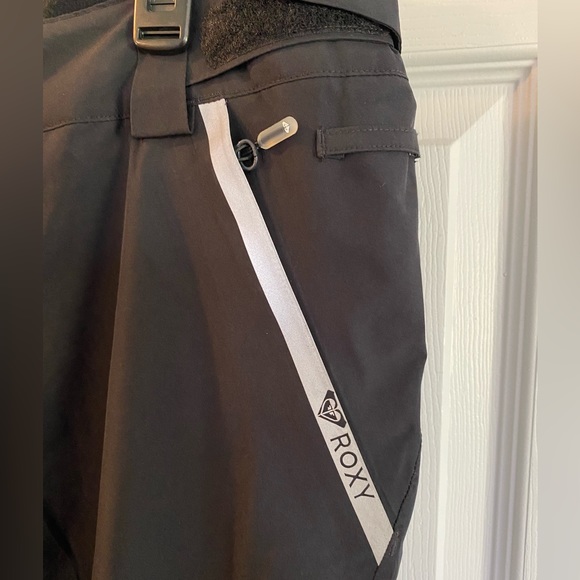 Women’s Roxy Rushmore 2L Snowboard Pants Size Medium - Picture 3 of 10
